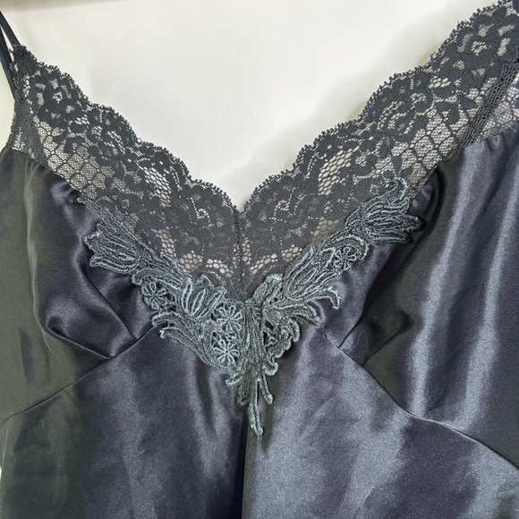 Vintage 90s Victoria's Secret Black Lace Slip Dress size Medium - Picture 5 of 9